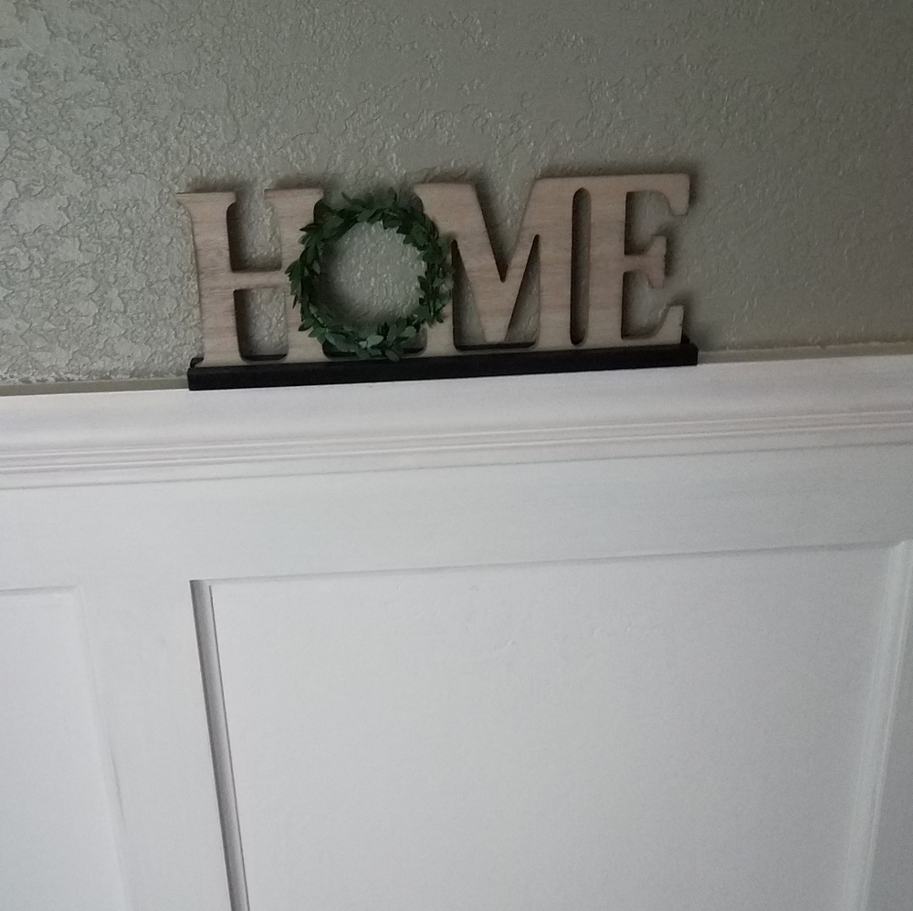 Table decor - Picture 3 of 4